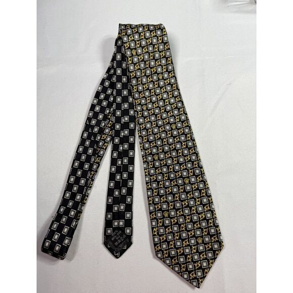 Vintage Gianni Versace Italy Black/Yellow Geometric Cube 100%‎ Silk Tie